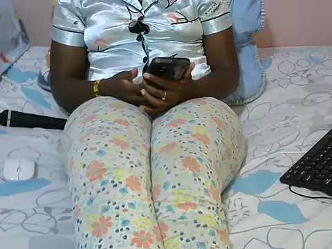 Snapshot of winnie254 chatting on October 2025 04:08:01 PM winnie254 online show from October 2025 04:08:01 PM