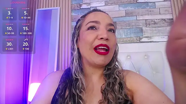 marie hss online show from May 2026 01:49:01 PM