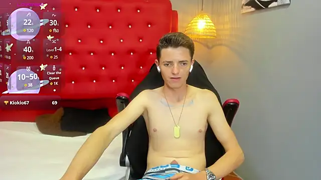 Snapshot of tossetrech chatting on March 2025 03:07:01 AM tossetrech online show from March 2025 03:07:01 AM