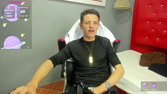 Snapshot of tossetrech chatting on March 2025 03:09:02 AM tossetrech online show from March 2025 03:09:02 AM