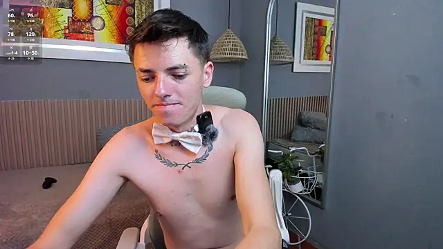 Snapshot of tossetrech chatting on September 2025 03:19:02 AM tossetrech online show from September 2025 03:19:02 AM