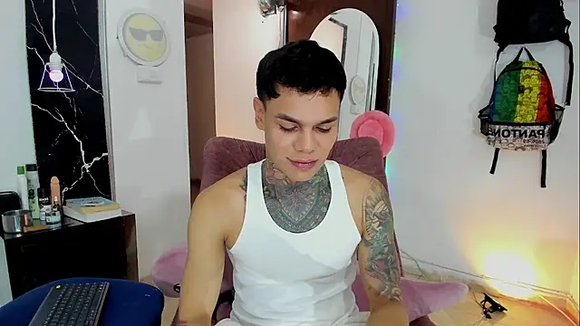 Jordyrodriiguez online show from November 2025 01:05:01 AM