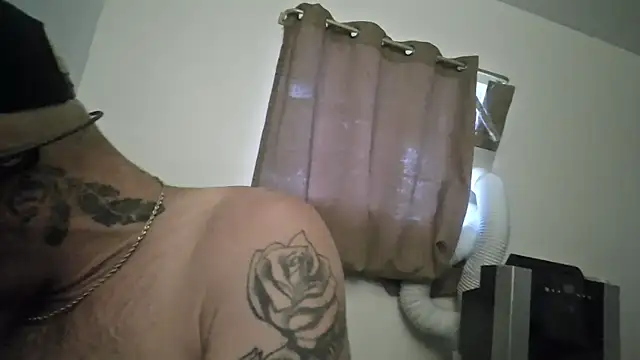 FrankieKentucky online show from June 2026 01:57:02 PM