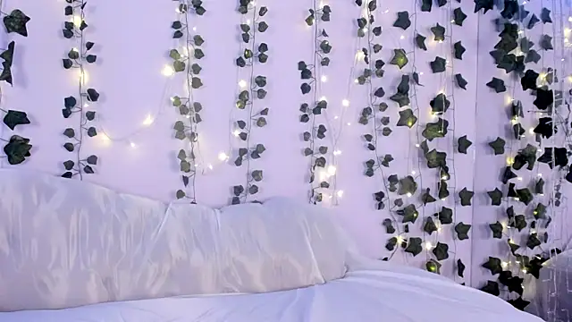 Natasha Nasty2 online show from December 2024 12:44:01 PM