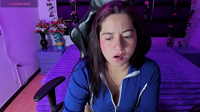 Snapshot of MariaClay chatting on February 2026 11:11:01 AM MariaClay online show from February 2026 11:11:01 AM