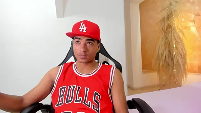 ANGEL NICOLAS online show from March 2025 09:05:02 PM