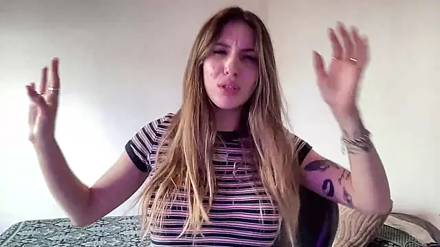 Lolykush online show from October 2025 06:59:01 PM