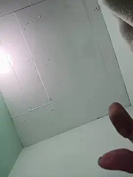 Snapshot of Luisf1267 chatting on February 2026 04:19:01 PM Luisf1267 online show from February 2026 04:19:01 PM