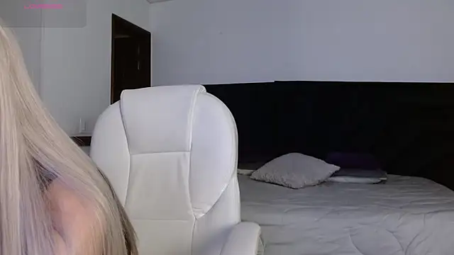peyton golden1 online show from May 2026 03:04:02 AM
