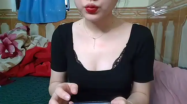 Yin-girl online show from March 2025 03:04:02 AM