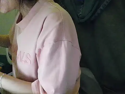 Yin-girl online show from October 2025 08:17:02 PM