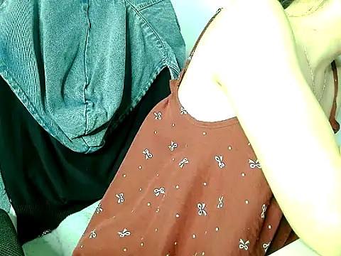 Yin-girl online show from November 2025 09:26:02 PM