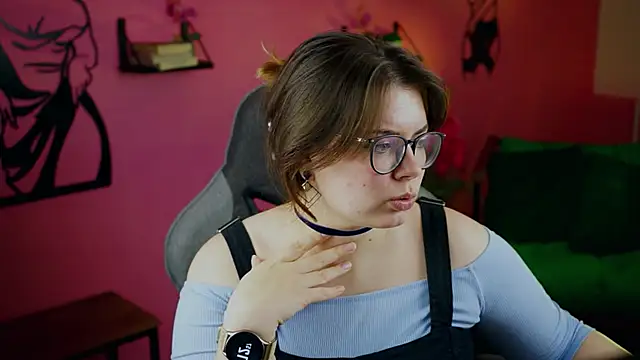 KeytSilvas online show from December 2024 08:58:01 AM