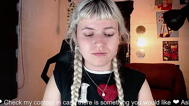 NEXT DOOR GIRL  online show from January 2025 03:20:01 AM