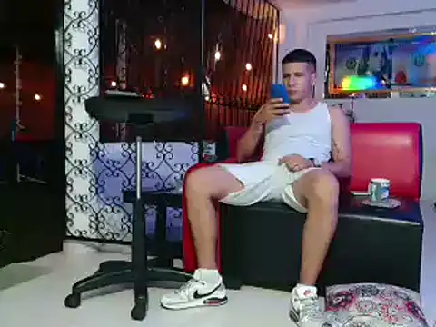 Snapshot of damiam_fiery chatting on February 2025 04:16:02 AM damiam fiery online show from February 2025 04:16:02 AM