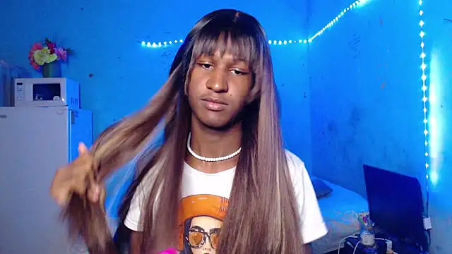 Angell Dustt  online show from October 2025 11:27:02 AM