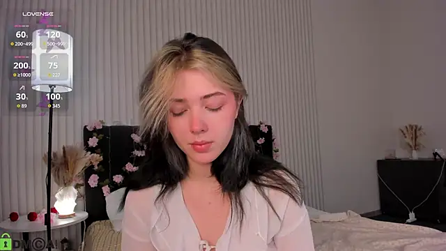 Vanessa Walters online show from September 2025 02:02:01 AM