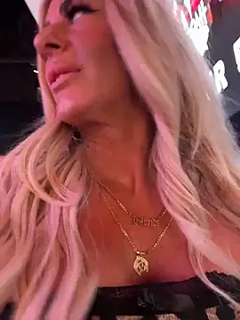 blondiluvsanal online show from March 2026 03:05:02 PM