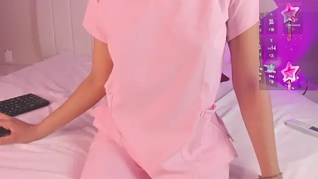 Snapshot of julieta_flower chatting on January 2025 12:19:02 PM julieta flower online show from January 2025 12:19:02 PM