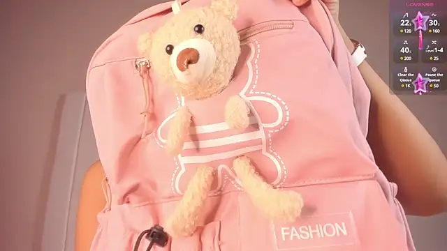 Snapshot of julieta_flower chatting on January 2025 01:49:01 PM julieta flower online show from January 2025 01:49:01 PM