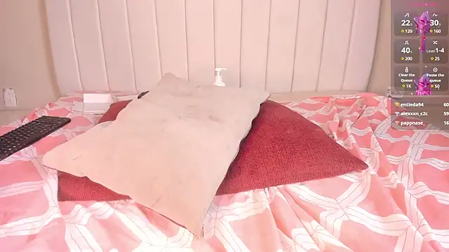 Snapshot of julieta_flower chatting on January 2025 07:26:02 PM julieta flower online show from January 2025 07:26:02 PM