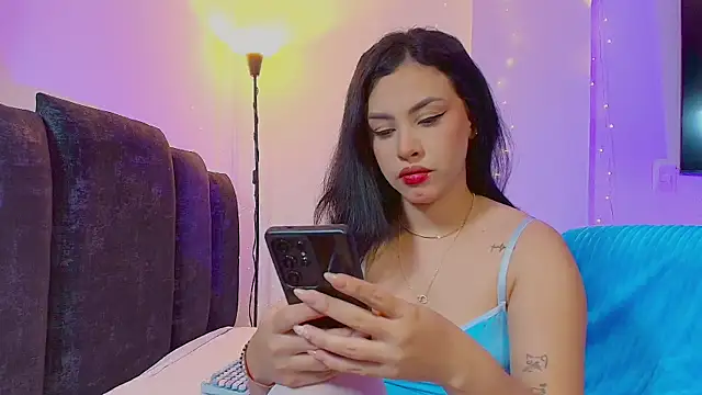 Maya Bluee online show from May 2026 04:07:02 AM