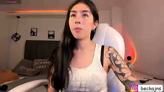 Beck jones online show from February 2025 06:24:02 PM