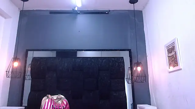 AndreaGil  online show from September 2025 06:55:01 PM