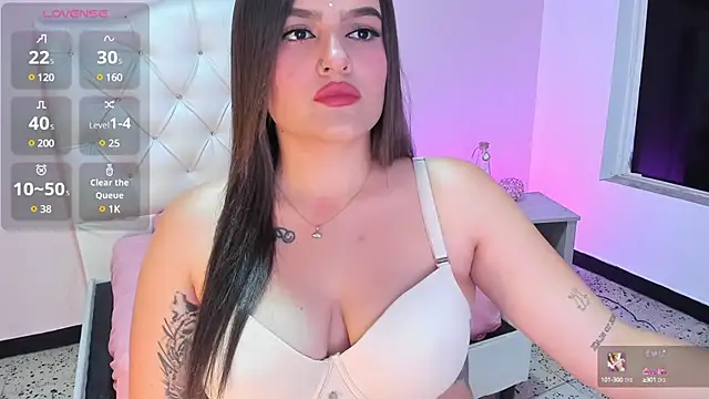 Snapshot of ellarosee_ chatting on February 2025 07:30:01 PM ellarosee online show from February 2025 07:30:01 PM