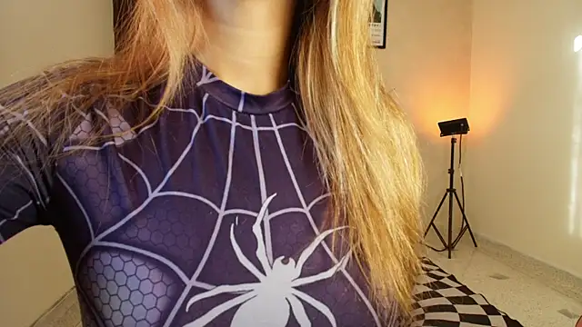 SweetJennaa online show from May 2026 09:55:01 PM