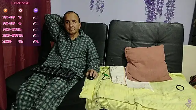 Snapshot of yazfore2 chatting on November 2025 12:19:01 AM yazfore2 online show from November 2025 12:19:01 AM