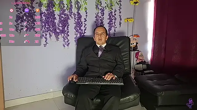 Snapshot of yazfore2 chatting on June 2026 01:23:02 PM yazfore2 online show from June 2026 01:23:02 PM