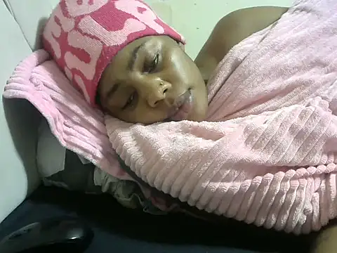 Snapshot of sweetgirlDora chatting on September 2025 10:44:01 PM sweetgirlDora online show from September 2025 10:44:01 PM