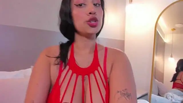 Snapshot of venuz_lee chatting on April 2026 01:12:01 PM venuz lee online show from April 2026 01:12:01 PM