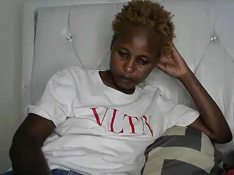 Candykitten online show from February 2025 04:20:02 PM