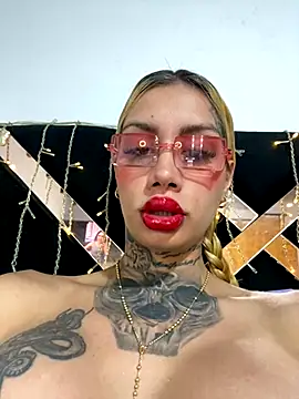 Zaratattoox online show from October 2025 08:02:02 AM