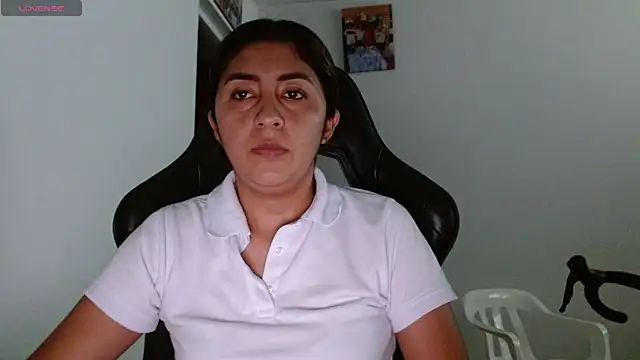 Snapshot of danna_peterson1 chatting on May 2026 09:31:02 PM danna peterson1 online show from May 2026 09:31:02 PM