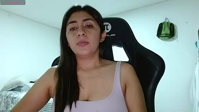 Snapshot of danna_peterson1 chatting on May 2026 01:47:02 AM danna peterson1 online show from May 2026 01:47:02 AM