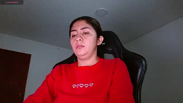 Snapshot of danna_peterson1 chatting on May 2026 06:59:01 PM danna peterson1 online show from May 2026 06:59:01 PM