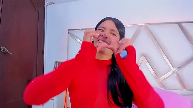 Snapshot of DashaFoxxx chatting on October 2025 12:44:02 PM DashaFoxxx online show from October 2025 12:44:02 PM