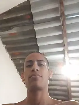 Snapshot of AlexaWarner chatting on November 2025 04:06:01 PM AlexaWarner online show from November 2025 04:06:01 PM