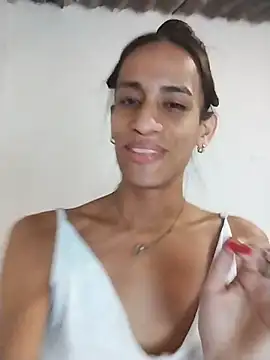 Snapshot of AlexaWarner chatting on November 2025 04:12:02 PM AlexaWarner online show from November 2025 04:12:02 PM