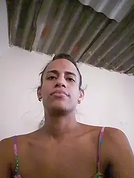 Snapshot of AlexaWarner chatting on November 2025 04:06:02 PM AlexaWarner online show from November 2025 04:06:02 PM