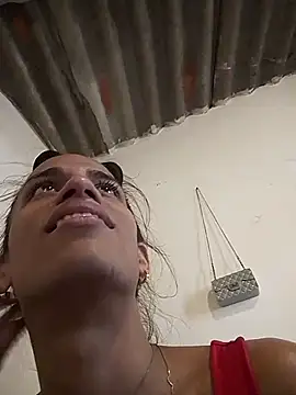 Snapshot of AlexaWarner chatting on November 2025 07:57:01 PM AlexaWarner online show from November 2025 07:57:01 PM