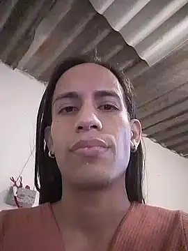 Snapshot of AlexaWarner chatting on December 2025 06:26:01 PM AlexaWarner online show from December 2025 06:26:01 PM