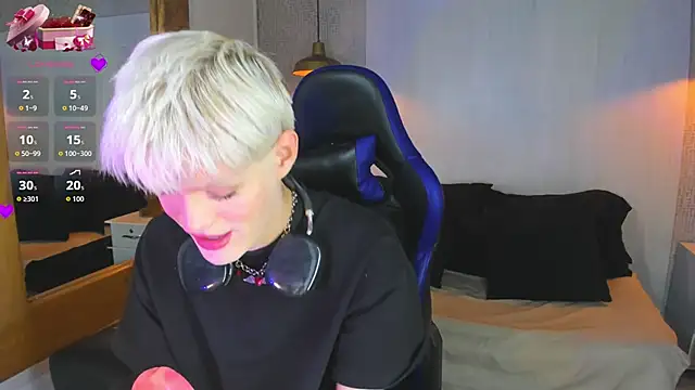 VladHellsing4 online show from March 2026 02:31:02 PM