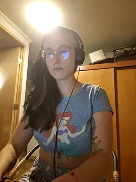 Snapshot of Afrania chatting on November 2025 03:48:01 AM Afrania online show from November 2025 03:48:01 AM