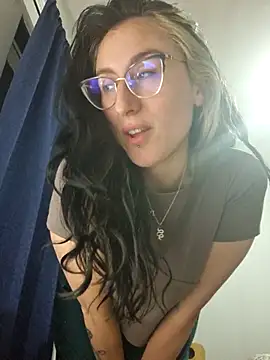 Snapshot of Afrania chatting on December 2025 02:38:01 AM Afrania online show from December 2025 02:38:01 AM