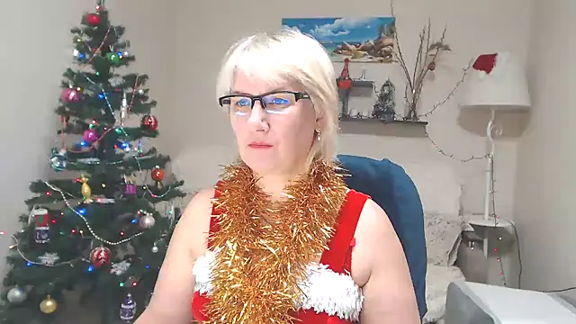 Snapshot of FleurMays chatting on December 2024 05:15:01 AM FleurMays online show from December 2024 05:15:01 AM