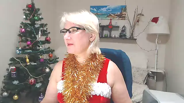 Snapshot of FleurMays chatting on December 2024 12:27:01 PM FleurMays online show from December 2024 12:27:01 PM
